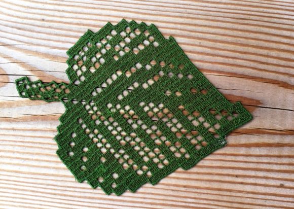 Freestanding Lace Leaf: A Delicate Touch for Gifts